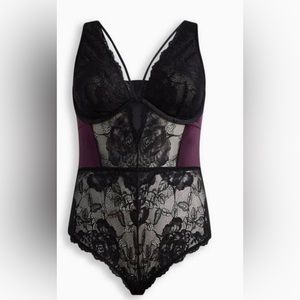 Torrid size 5 Satin & Lace Retro Plunge Lingerie Bodysuit